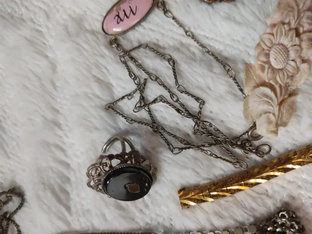 Lote de bijuterias e relógios antigos