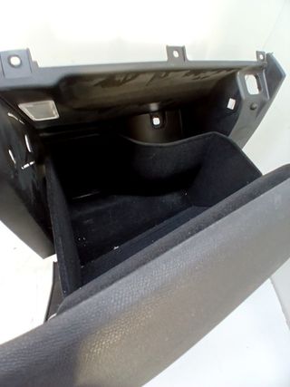 GUANTERA PEUGEOT 3008