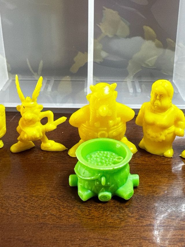 Figuras Asterix y Obelix tipo Dunkin años 80