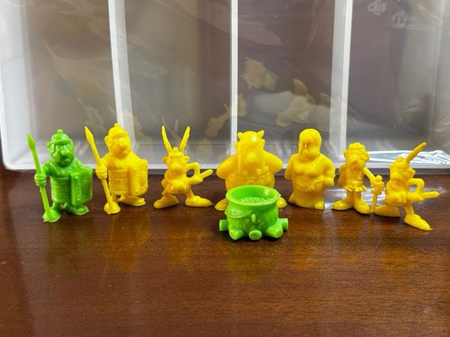 Figuras Asterix y Obelix tipo Dunkin años 80