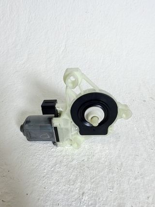 MOTOR ELEVALUNAS DELANTERO IZQUIERDO CUPRA BORN (K11)