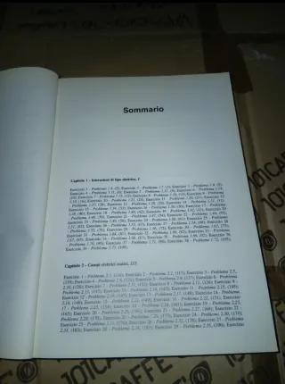 Problemi di fisica II per l'Università con le s...