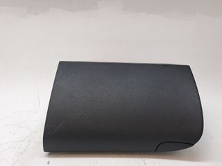 GUANTERA KIA CEED (4)