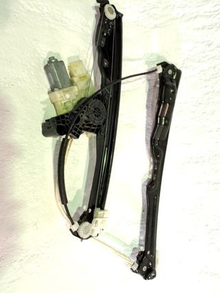 ELEVALUNAS DELANTERO IZQUIERDO PEUGEOT 308 (6)