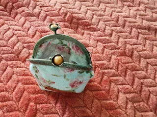 Monedero vintage flores rosas