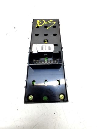 MANDO ELEVALUNAS DELANTERO IZQUIERDO HYUNDAI IX20