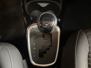 Toyota Yaris Hybrid Feel