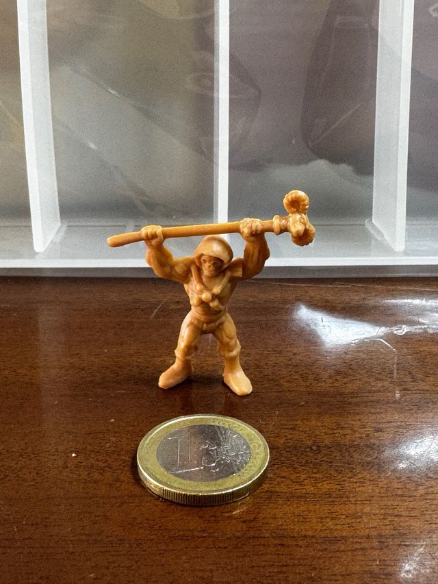 Figura Masters del Universo tipo Dunkin años 80