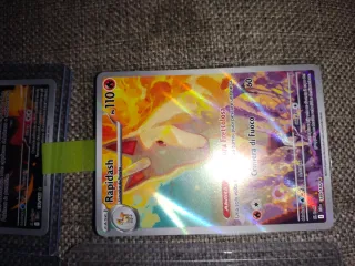 Lotto Carte Pokémon: Orbeetle, Blaziken, Garchomp