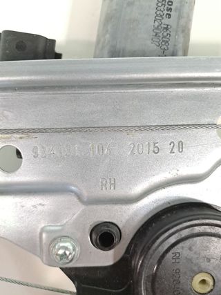 MOTOR ELEVALUNAS TRASERO DERECHO FORD FOCUS LIM.