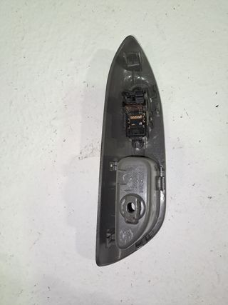 MANDO ELEVALUNAS TRASERO IZQUIERDO NISSAN JUKE (F15)