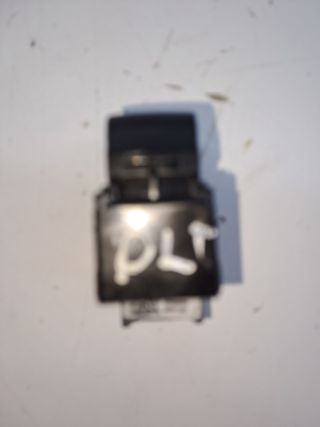 MANDO ELEVALUNAS DELANTERO DERECHO HYUNDAI I20 (2)