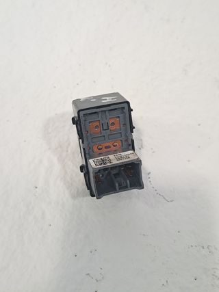 MANDO ELEVALUNAS TRASERO IZQUIERDO HYUNDAI BAYON