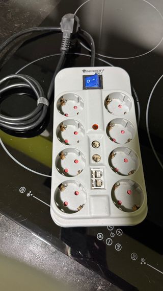 Regleta 8 enchufes Sevenon