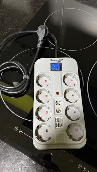 Regleta 8 enchufes Sevenon
