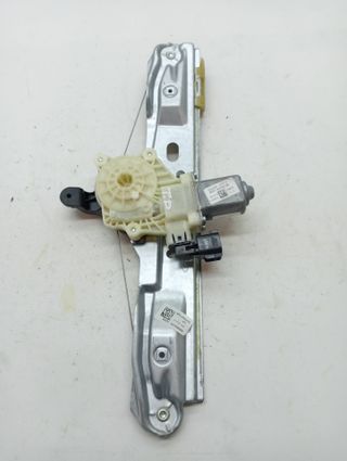 ELEVALUNAS TRASERO DERECHO FORD FOCUS LIM. (2)