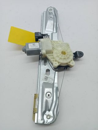 ELEVALUNAS TRASERO DERECHO FORD FOCUS TURN. (CB8)