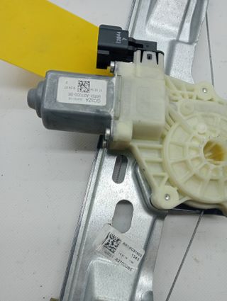 ELEVALUNAS TRASERO DERECHO FORD FOCUS TURN. (CB8)