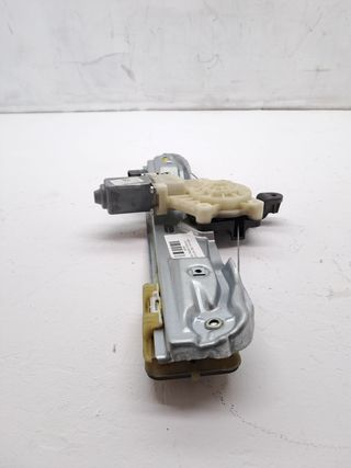 ELEVALUNAS TRASERO DERECHO FORD FOCUS LIM. (CB8) (4)