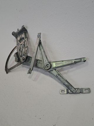 ELEVALUNAS DELANTERO DERECHO OPEL ZAFIRA A (3)