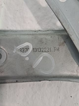 ELEVALUNAS DELANTERO DERECHO OPEL ZAFIRA A (3)