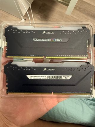 Corsair Vengeance RGB Pro RAM 16gb 2x 8gb