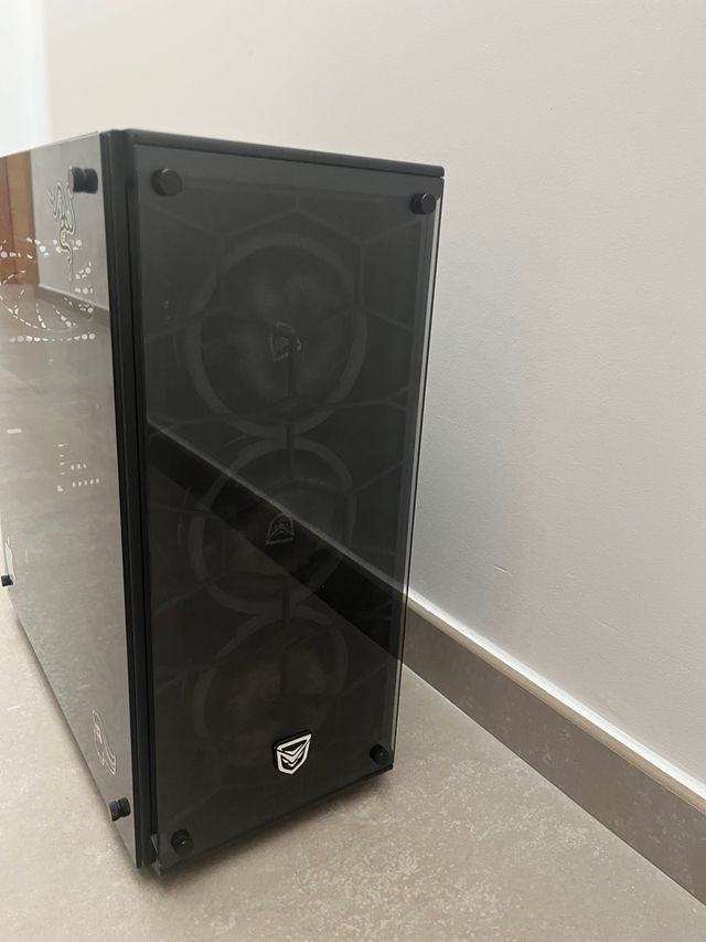 PC Gaming 3070Ti Ryzen 7 5700x3D 32GB RAM