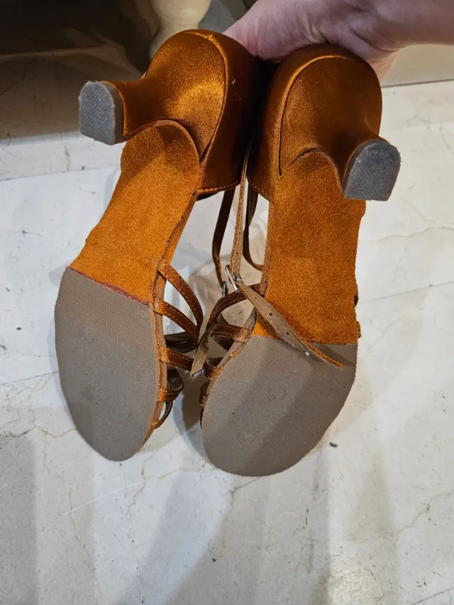 Sandalias Baile Latino Marrón y Dorado