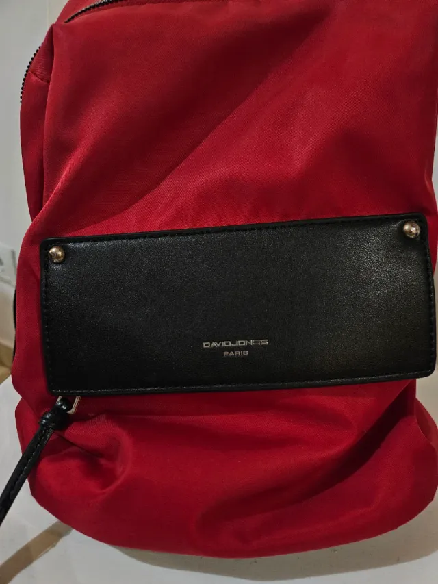 Mochila David Jones Roja y Negra