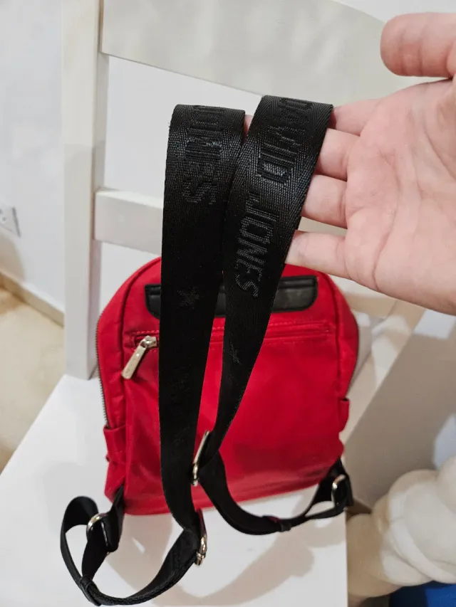 Mochila David Jones Roja y Negra