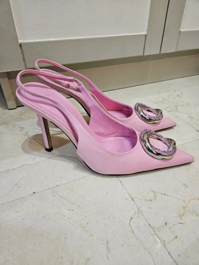 Tacones Zara Rosa con Hebilla Plateada