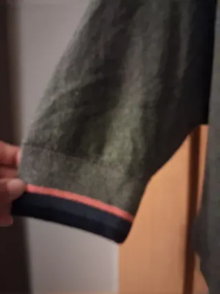 Sudadera Levi's verde con estrellas