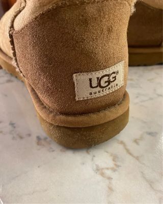 Stivali Ugg Marroni con Bottoni