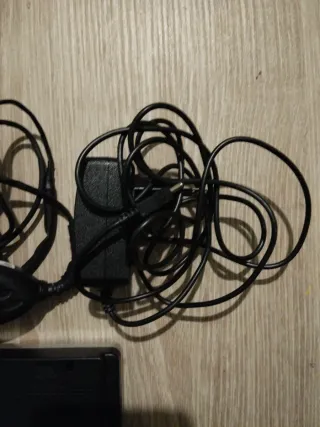 GPS Airis T930 con cargador