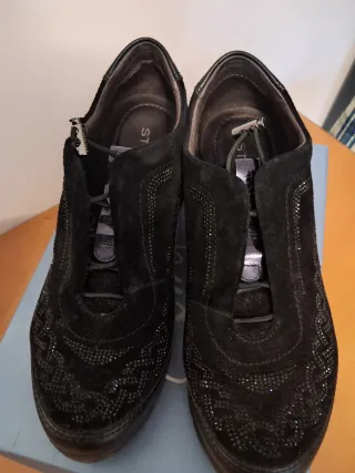Scarpe donna Stonefly nere con strass