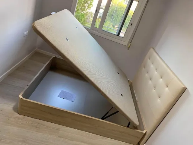 Camas armarios sofas mesas literas sillas comodas