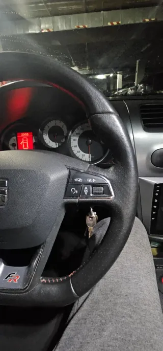 Volante Seat León 5F