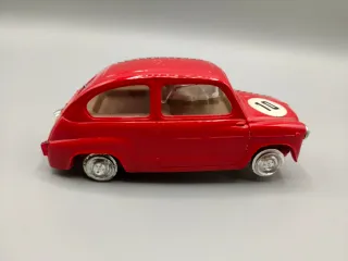 SEAT 600 Rojo Exin Primera Serie