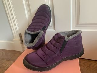 Botines zapatillas morados waterproof