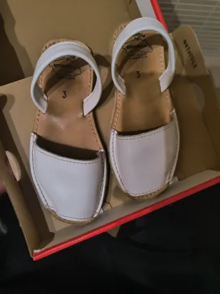 Menorquinas Blancas Talla 34