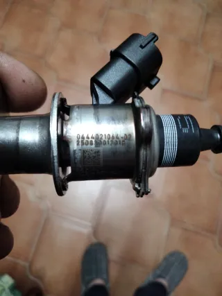 Inyector AdBlue + Depósito Bomba Hyundai i30w 2018