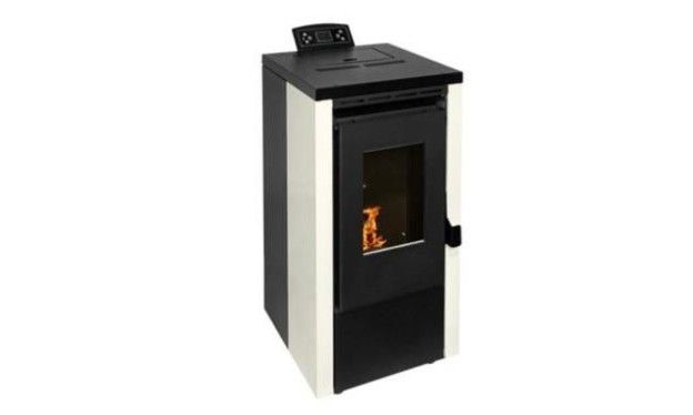 Estufa de Pellet 6Kw nueva a estrenar AST2002