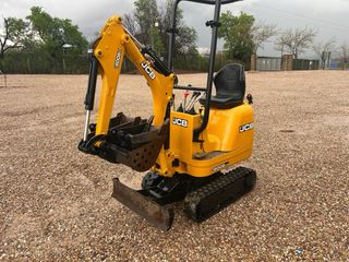 Mini excavadora JCB 8008 impecable