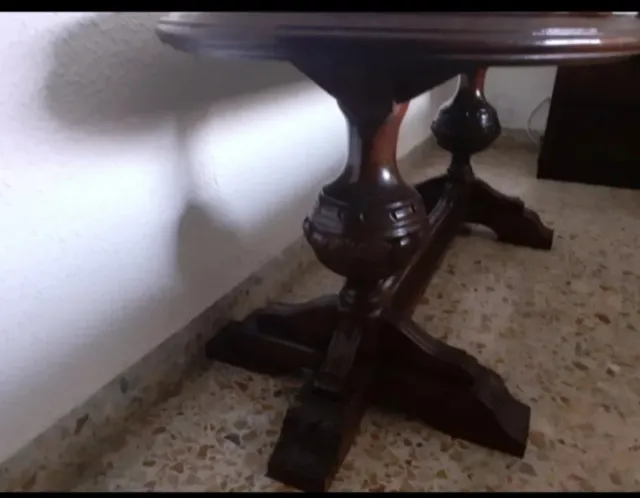 Mesa de centro de mármol y madera