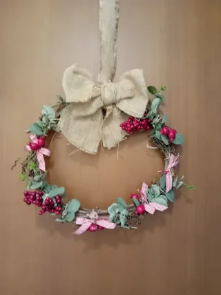 Ghirlanda country con bacche rosse