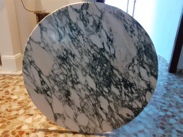 Tavola in marmo