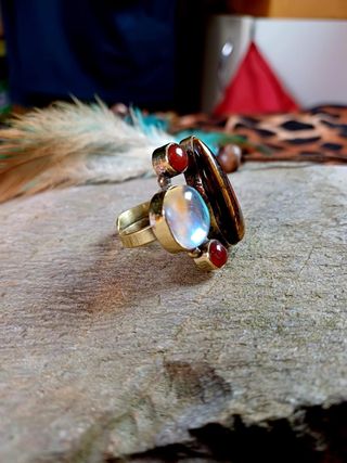 Anillo piedras naturales oro multicolor