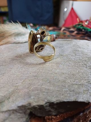 Anillo piedras naturales oro multicolor