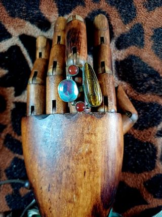 Anillo piedras naturales oro multicolor