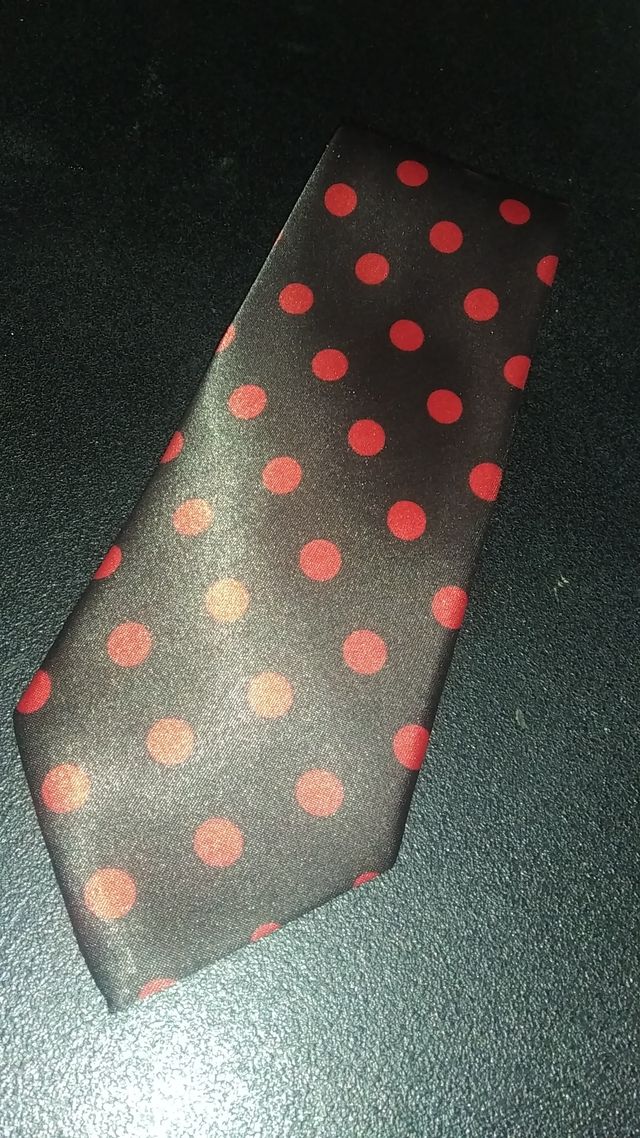 Cravatta 100% seta lavorata a mano